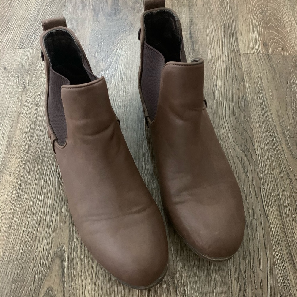 Brown ankle boots